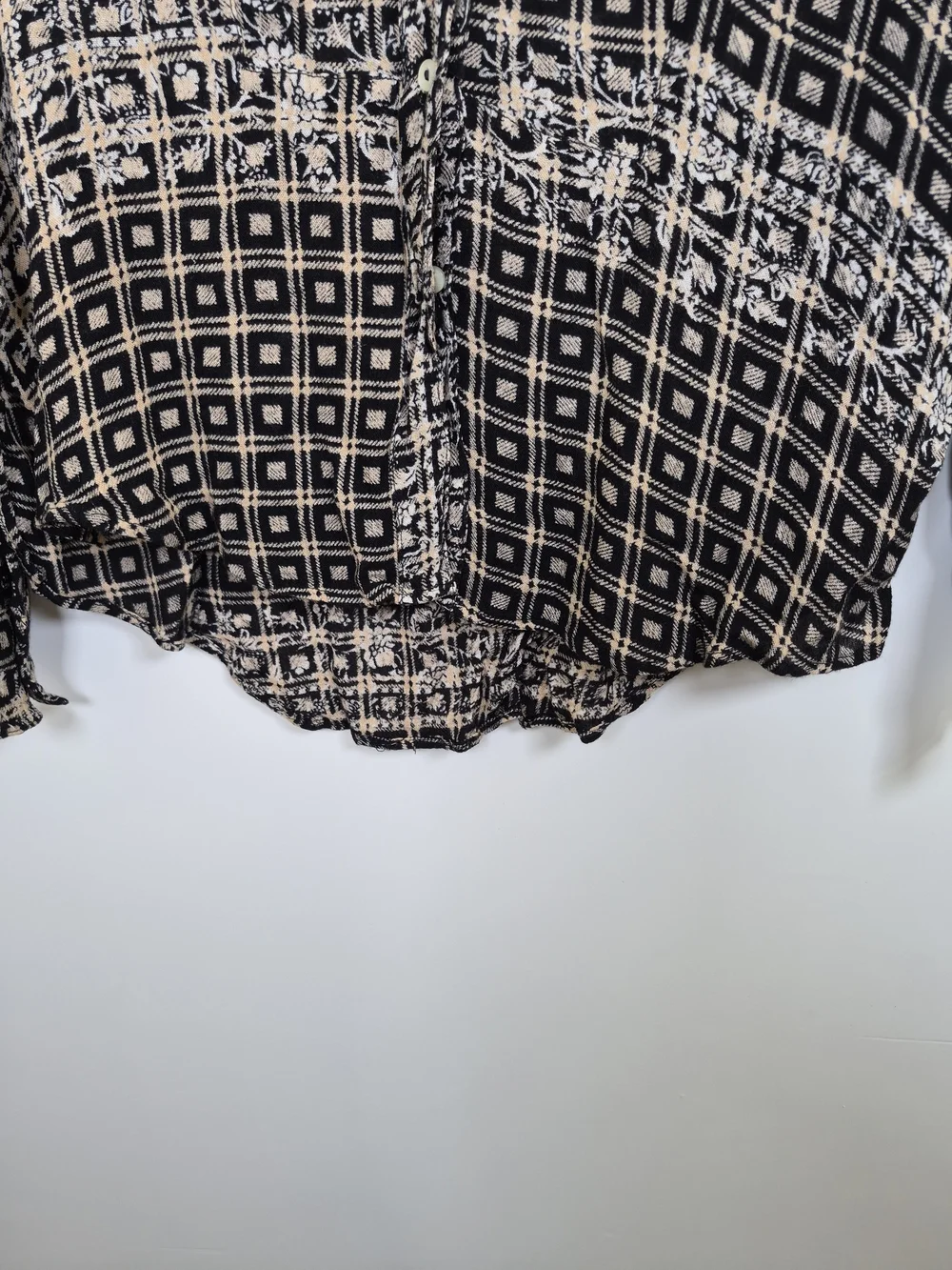 Free People Boho Patterned Button-Front Blouse Tassel Top Size Large L